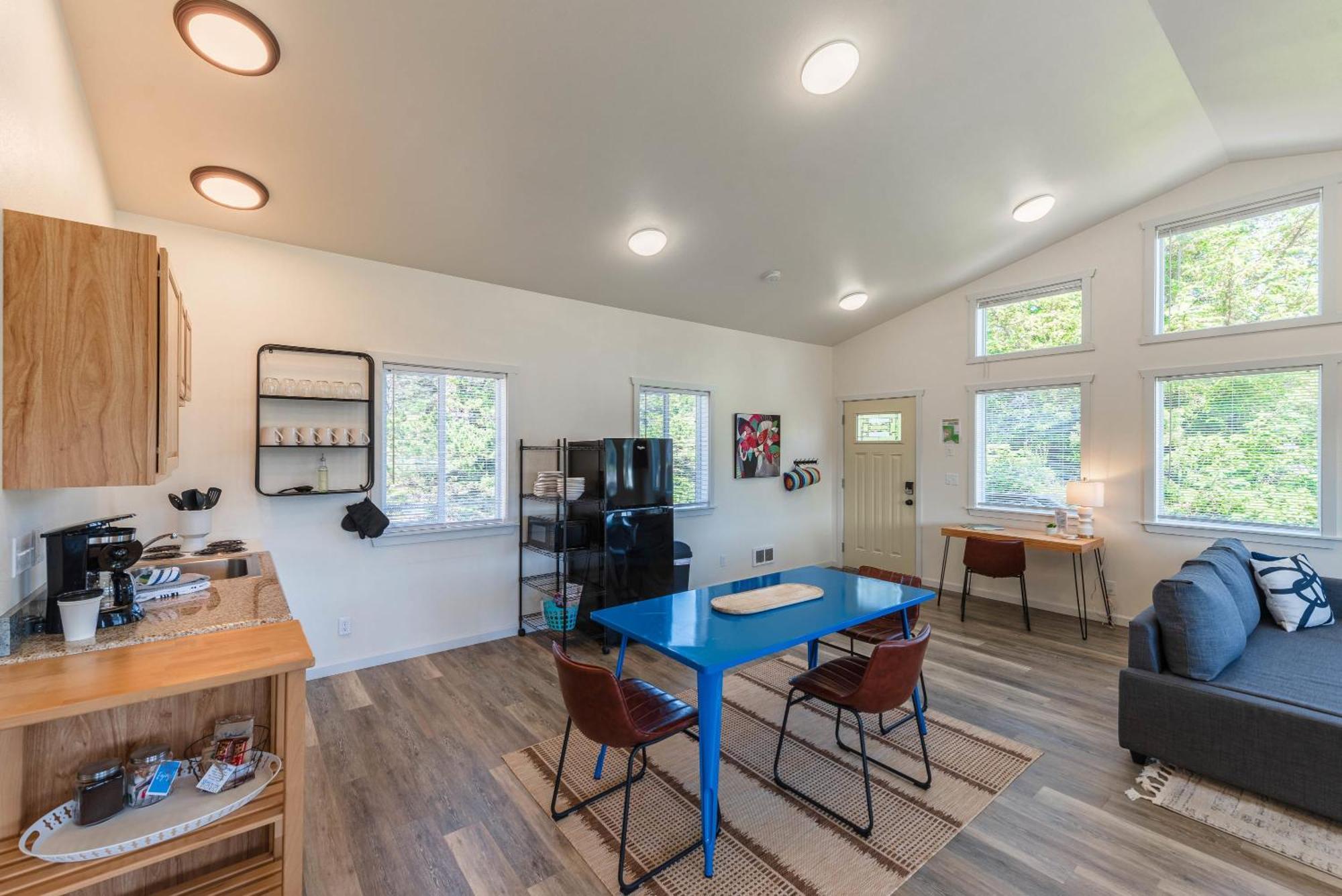 #Stayinmydistrict Oceanview Studio Loft Порт-Орфорд Экстерьер фото