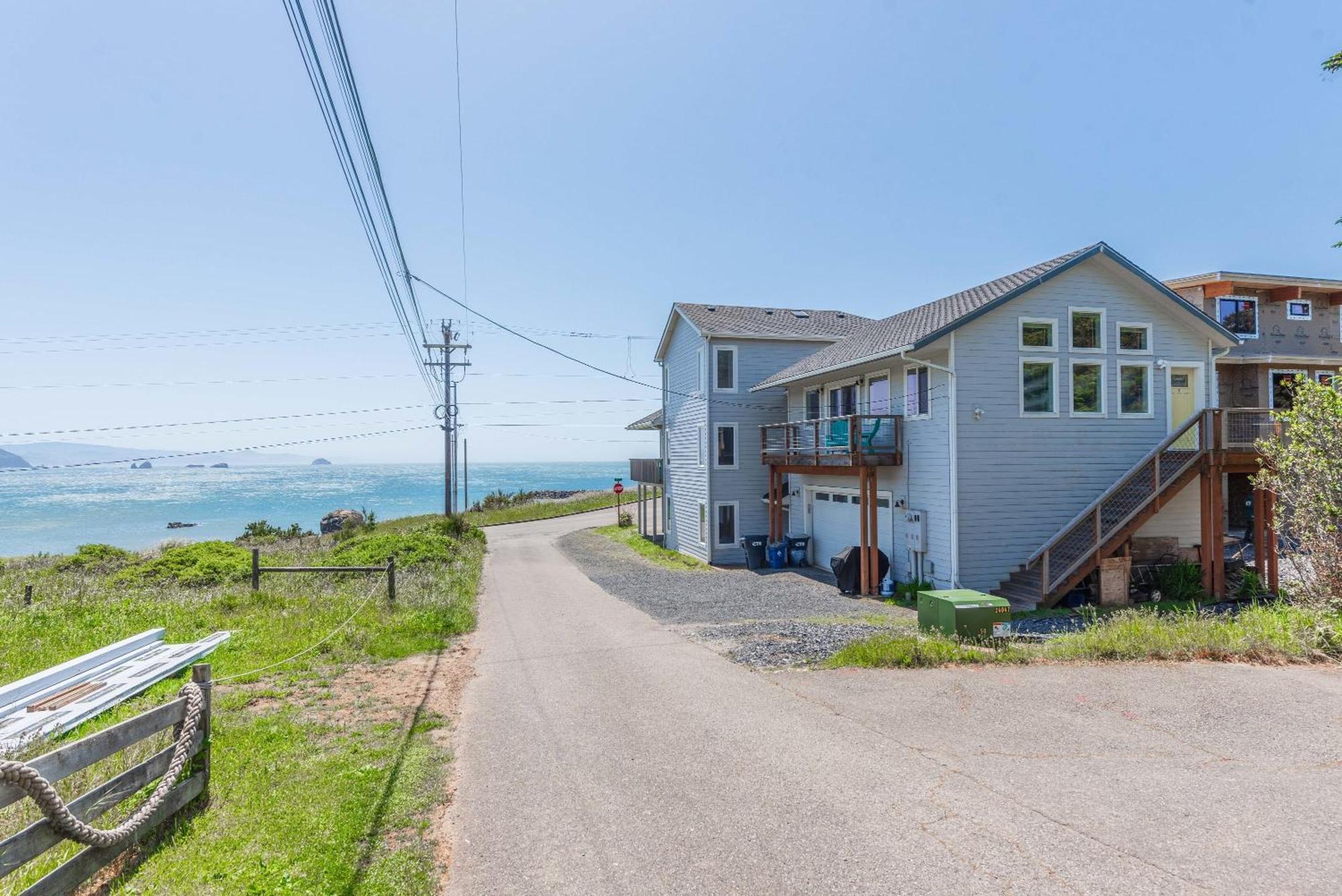 #Stayinmydistrict Oceanview Studio Loft Порт-Орфорд Экстерьер фото
