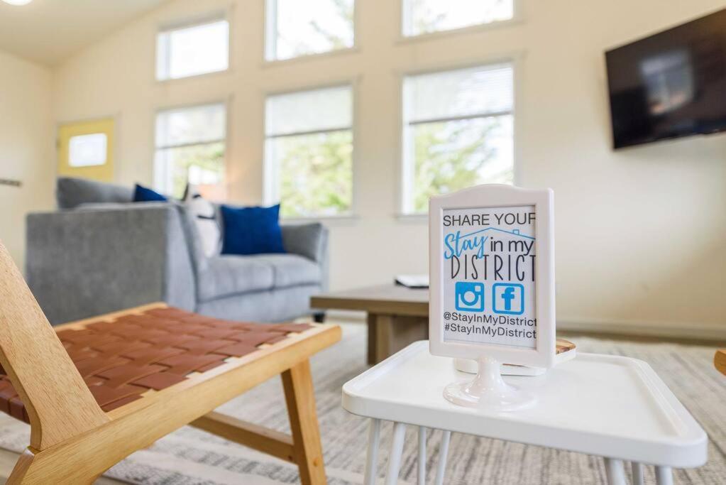 #Stayinmydistrict Oceanview Studio Loft Порт-Орфорд Экстерьер фото