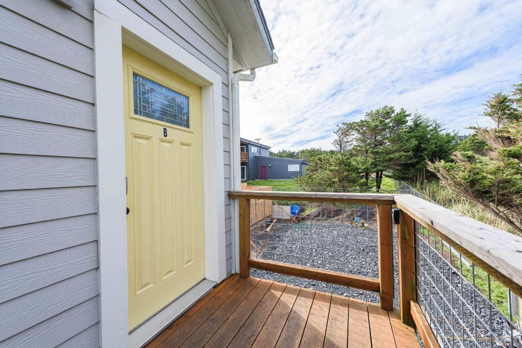 #Stayinmydistrict Oceanview Studio Loft Порт-Орфорд Экстерьер фото